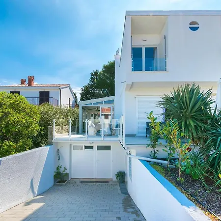 Holiday home House Nika